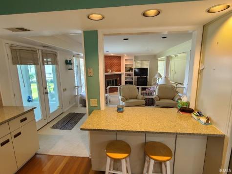 10660 N South Shore Drive Syracuse IN 46567