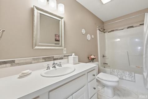 5003 W Eagle Branch Drive Muncie IN 47304