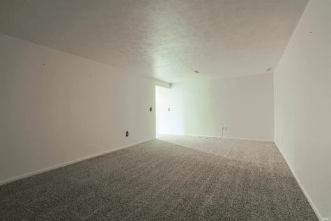 18131 N Cloverleaf Drive South Bend IN 46637