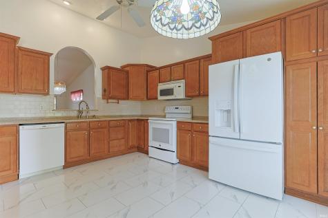 18131 N Cloverleaf Drive South Bend IN 46637