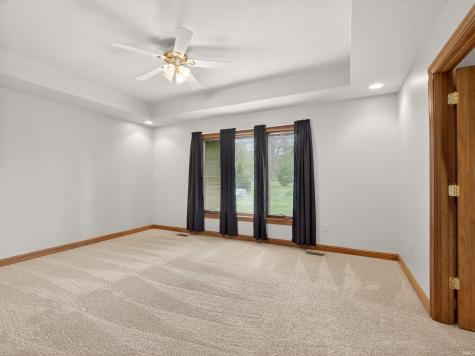 1908 Bent Tree Court Auburn IN 46706