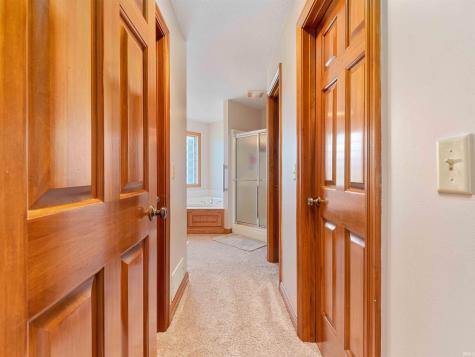 1908 Bent Tree Court Auburn IN 46706