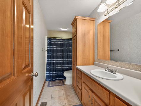 1908 Bent Tree Court Auburn IN 46706