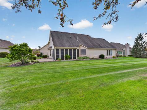 1908 Bent Tree Court Auburn IN 46706