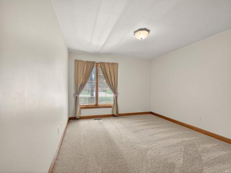 1908 Bent Tree Court Auburn IN 46706