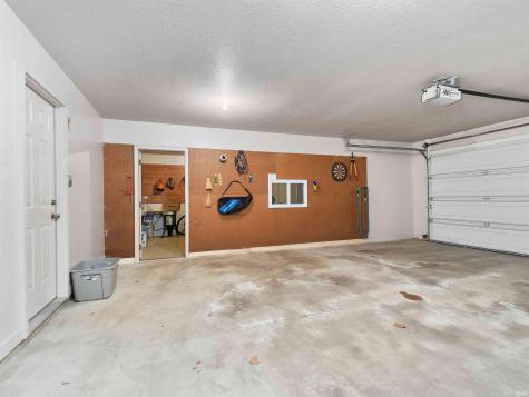 1908 Bent Tree Court Auburn IN 46706