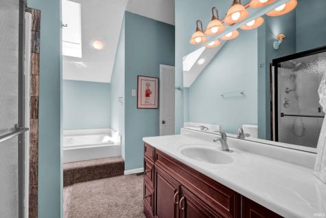9607 S Harbour Pointe Drive Bloomington IN 47401
