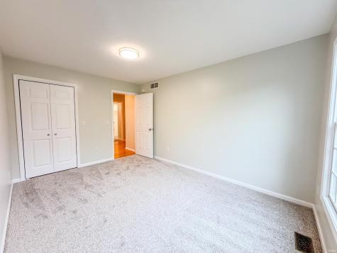 5614 Garden Terrace South Bend IN 46614