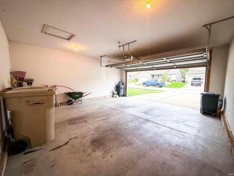 5614 Garden Terrace South Bend IN 46614