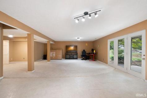 1872 Valley View Drive Kokomo IN 46902