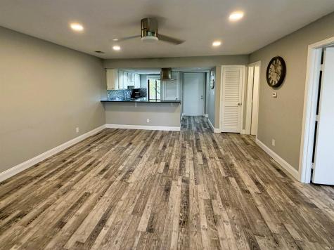 9013 S Pointe Ridge Lane Bloomington IN 47401