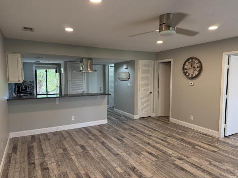 9013 S Pointe Ridge Lane Bloomington IN 47401