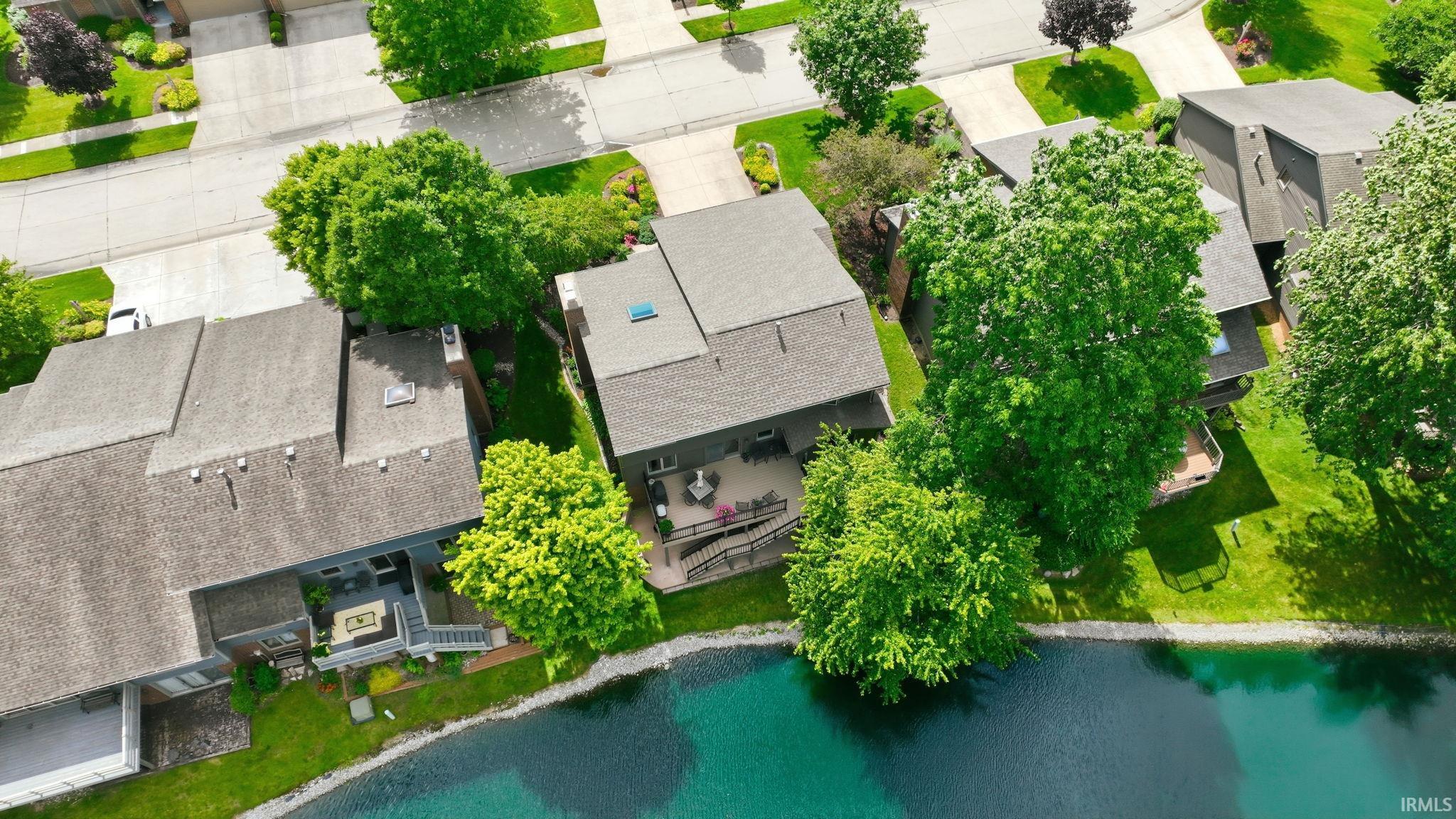 2522 E Saint Thomas Point Fort Wayne IN 46815