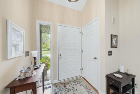 2522 E Saint Thomas Point Fort Wayne IN 46815