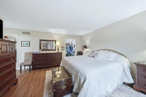 2522 E Saint Thomas Point Fort Wayne IN 46815
