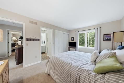 2522 E Saint Thomas Point Fort Wayne IN 46815