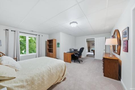 2522 E Saint Thomas Point Fort Wayne IN 46815