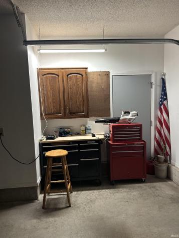 2522 E Saint Thomas Point Fort Wayne IN 46815