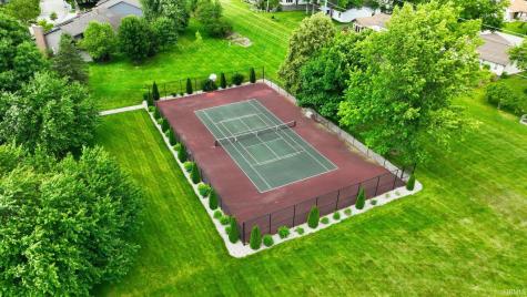 2522 E Saint Thomas Point Fort Wayne IN 46815