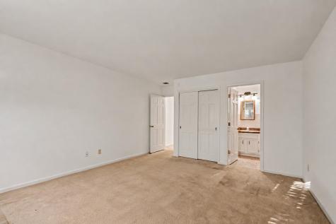 732 Riverside Court South Bend IN 46616