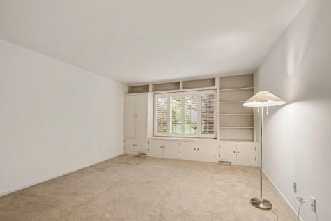 732 Riverside Court South Bend IN 46616