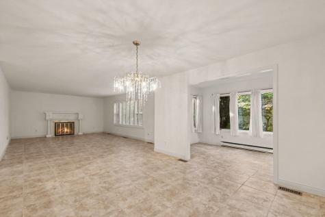732 Riverside Court South Bend IN 46616