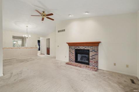 5814 Aberdeen Drive South Bend IN 46614