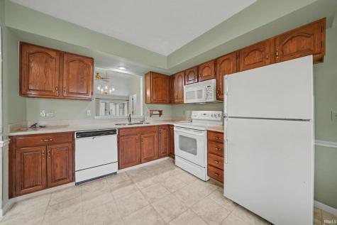 5814 Aberdeen Drive South Bend IN 46614
