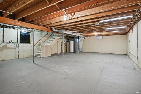 2007 E Farnsworth Drive South Bend IN 46614