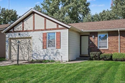 2007 E Farnsworth Drive South Bend IN 46614