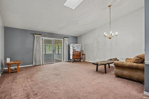 2007 E Farnsworth Drive South Bend IN 46614