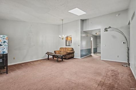 2007 E Farnsworth Drive South Bend IN 46614