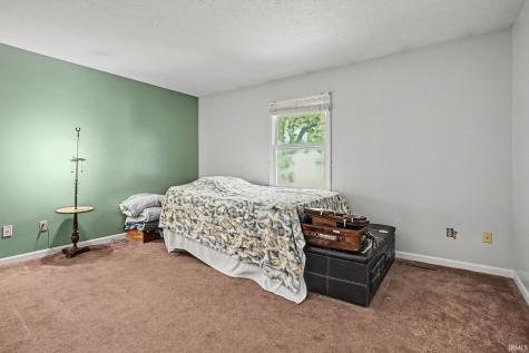 2007 E Farnsworth Drive South Bend IN 46614
