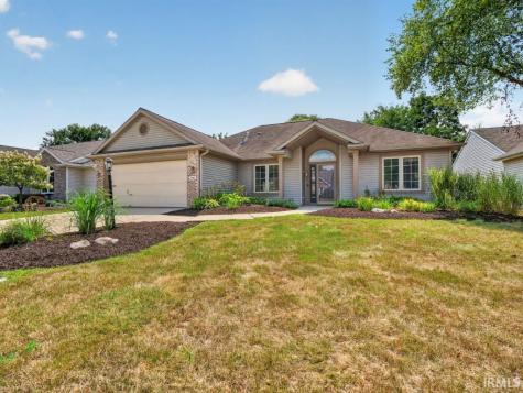 918 Falcon Creek Parkway Fort Wayne IN 46845