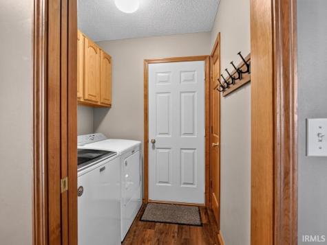 918 Falcon Creek Parkway Fort Wayne IN 46845