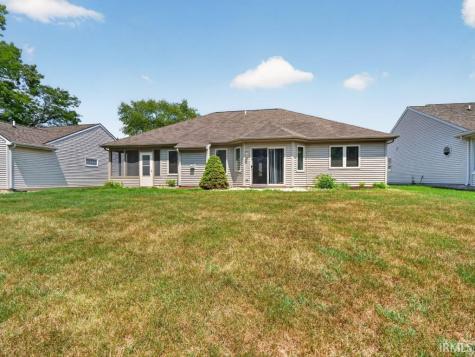 918 Falcon Creek Parkway Fort Wayne IN 46845
