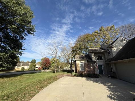 603 E Moss Creek Court Bloomington IN 47401