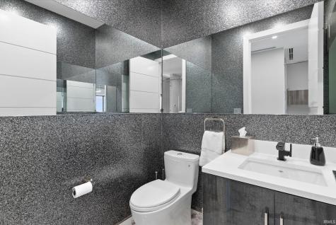 202 W Berry Street Fort Wayne IN 46802