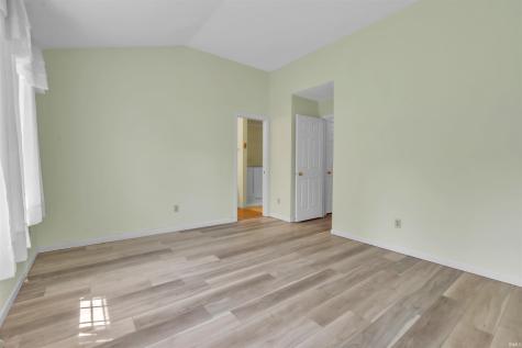 1311 Somerset Court Goshen IN 46528