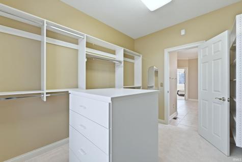 12015 Sycamore Lakes Court Fort Wayne IN 46814