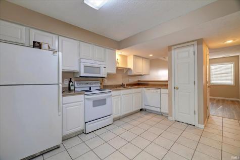 3425 S Oaklawn Circle Bloomington IN 47401