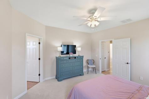212 Fiddlers Cove Fort Wayne IN 46825