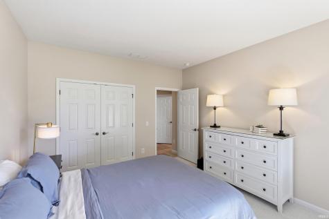 212 Fiddlers Cove Fort Wayne IN 46825