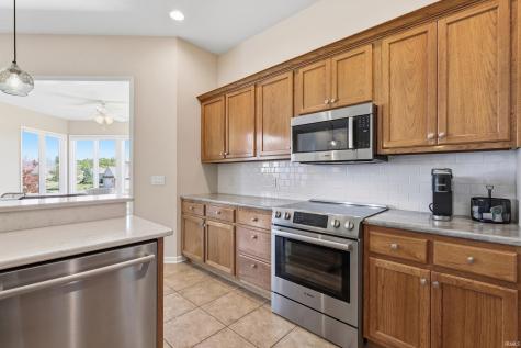 212 Fiddlers Cove Fort Wayne IN 46825