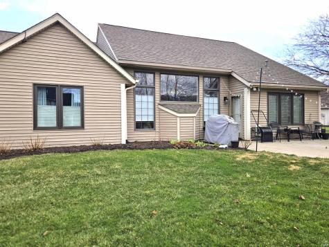 8136 Chardonnay Lane Fort Wayne IN 46804