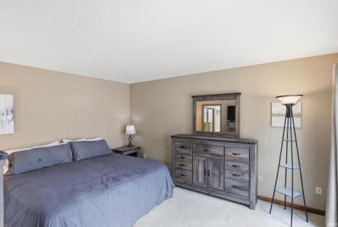 9715 Woodland Ridge East Fort Wayne IN 46804