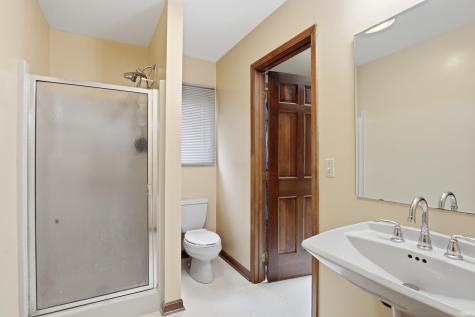 9715 Woodland Ridge East Fort Wayne IN 46804