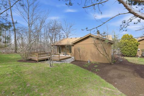 9715 Woodland Ridge East Fort Wayne IN 46804