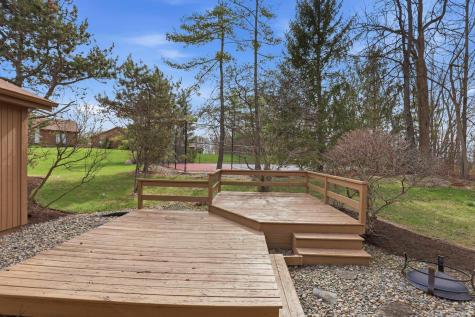9715 Woodland Ridge East Fort Wayne IN 46804