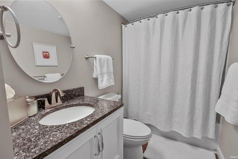 1725 Colonial Drive Rochester IN 46975